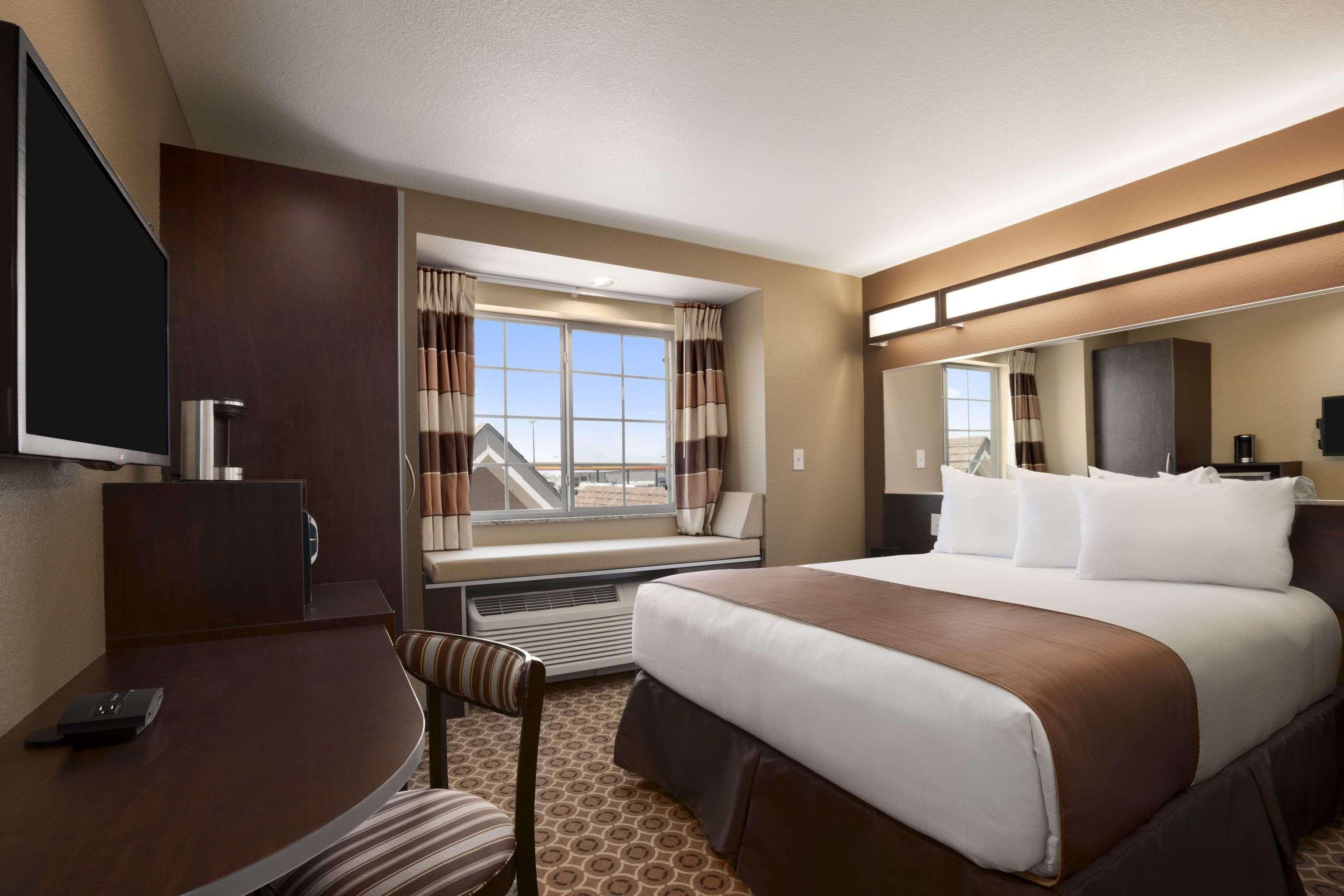 Microtel Inn And Suites Pecos Exterior photo