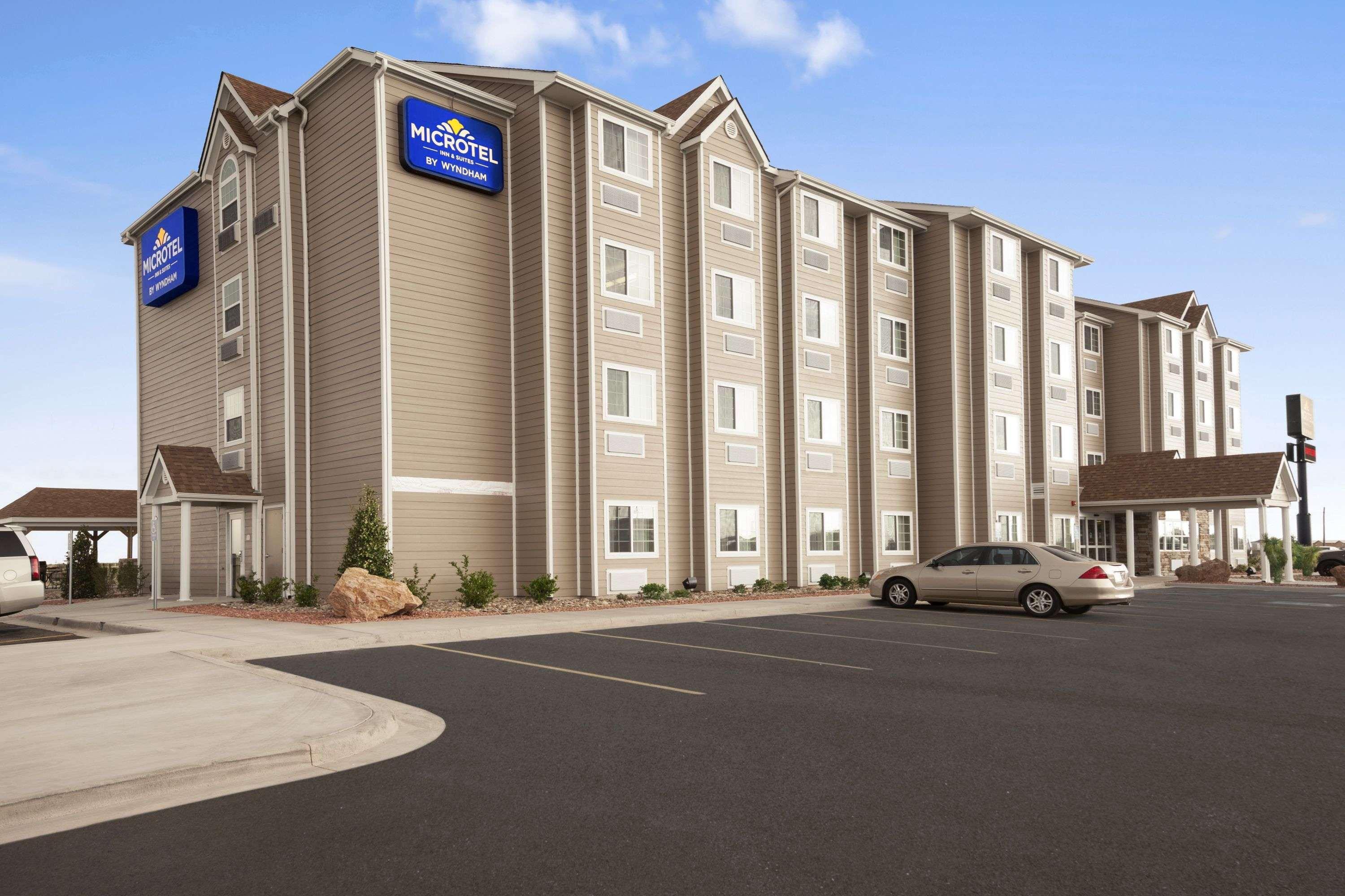 Microtel Inn And Suites Pecos Exterior photo