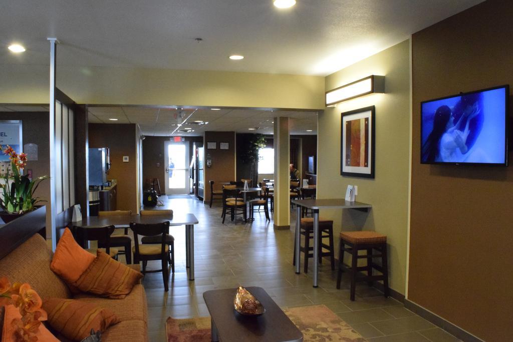 Microtel Inn And Suites Pecos Exterior photo